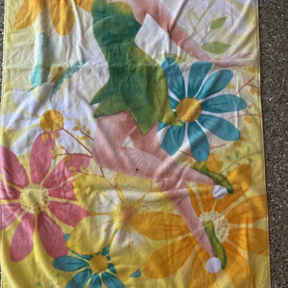 Disney‎ Beach Towel Yellow Tinker Bell Floral Daisy Peter Pan Fairy Disney Store